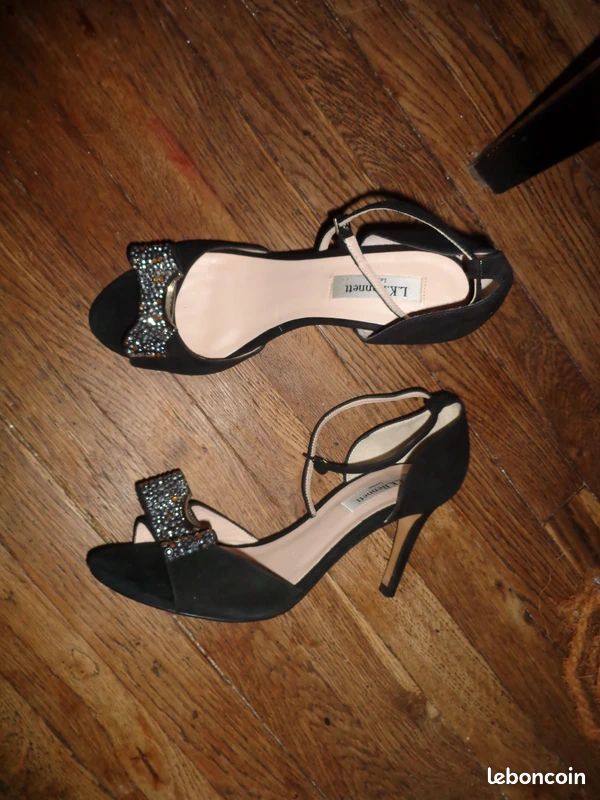 Escarpins LK BENNETT Cuir Vernis Noir - Talons 9cm Aiguille, Pointure 39, Portés 2 Fois