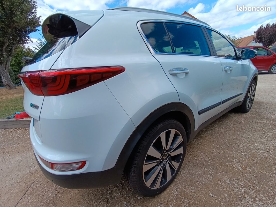 Kia Sportage (image 2)