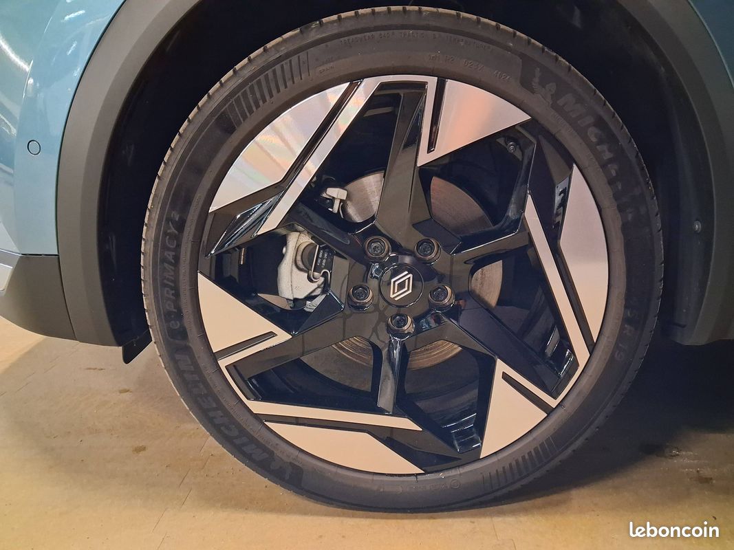 RENAULT Symbioz E-Tech full hybrid 145 Iconic (image 9)