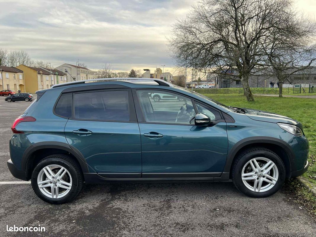 Peugeot 2008 1.5 BlueHDi 100ch E6.c Signature S&S BVM5 (image 7)