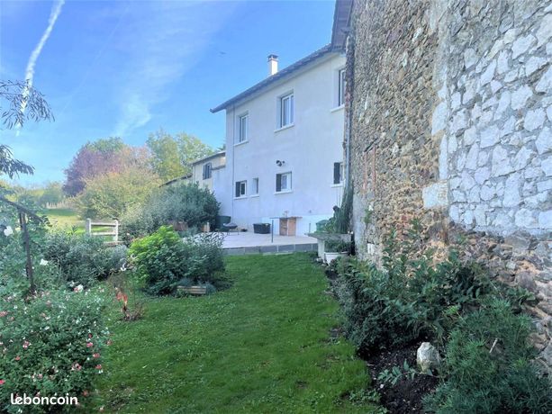 Maison 8 pièces 220 m²