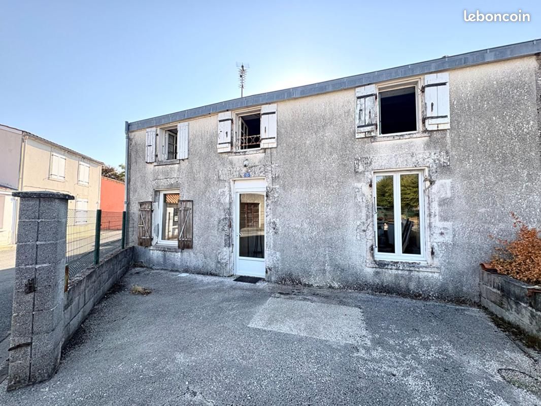 Maison 5 pièces 100 m² · à Longèves · 100 m² · 139 000 €
