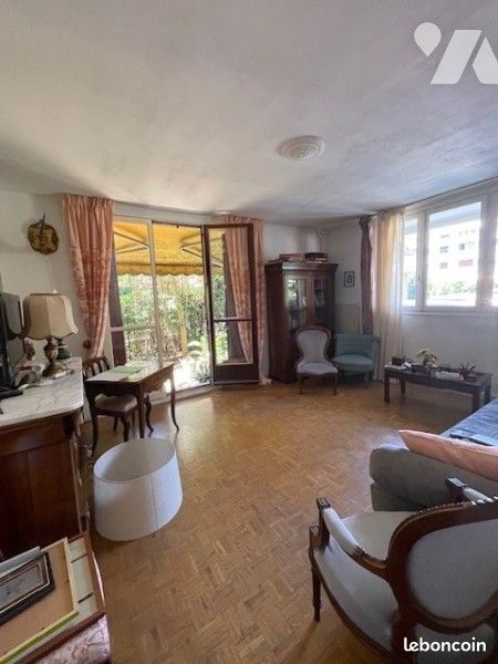 Appartement 1 pièce 43 m² · à Marseille · 43 m² · 125 000 €