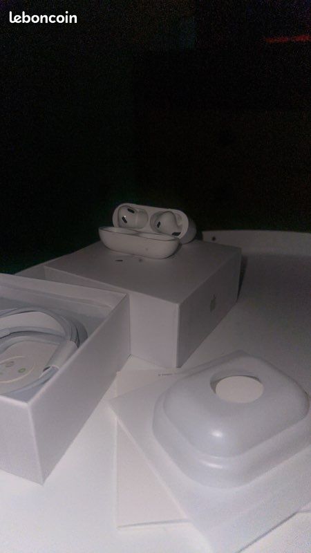 AirPods pro 2 (image 2)