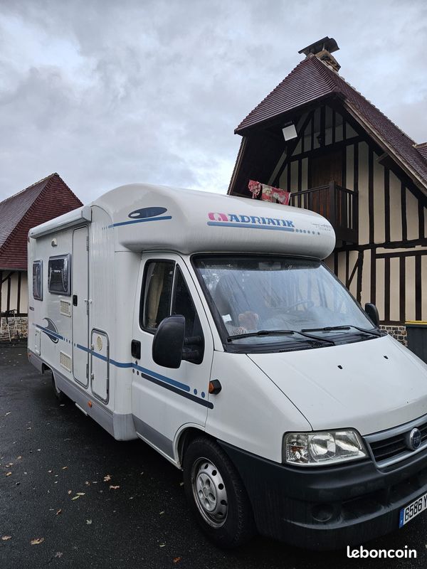 Camping‑car Fiat Adria Mobil (image 1)