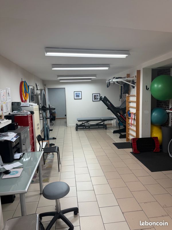 à louer – box paramédical (image 1)