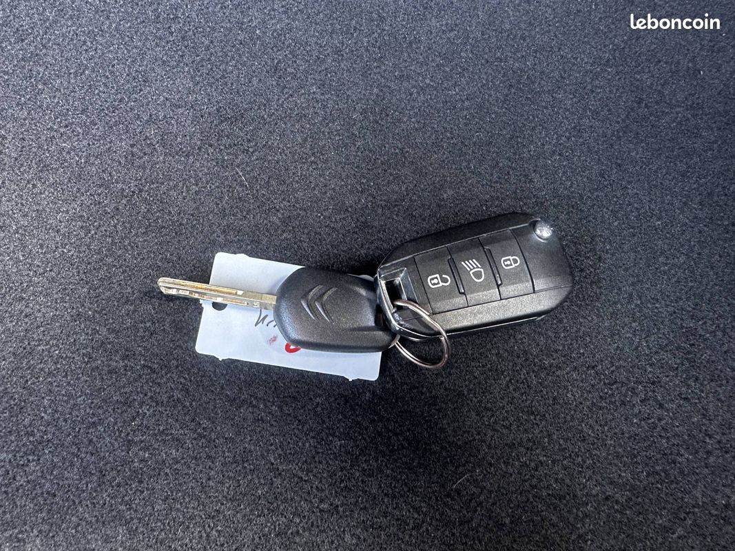 CITROEN C3 PureTech 83 S&S BVM5 Shine (image 15)