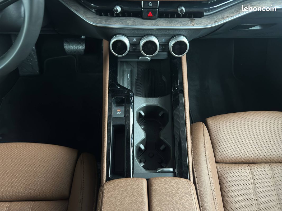 SKODA Superb Combi 1.5 TSI mHEV 150 ch ACT DSG7 Laurin & Klement (image 13)