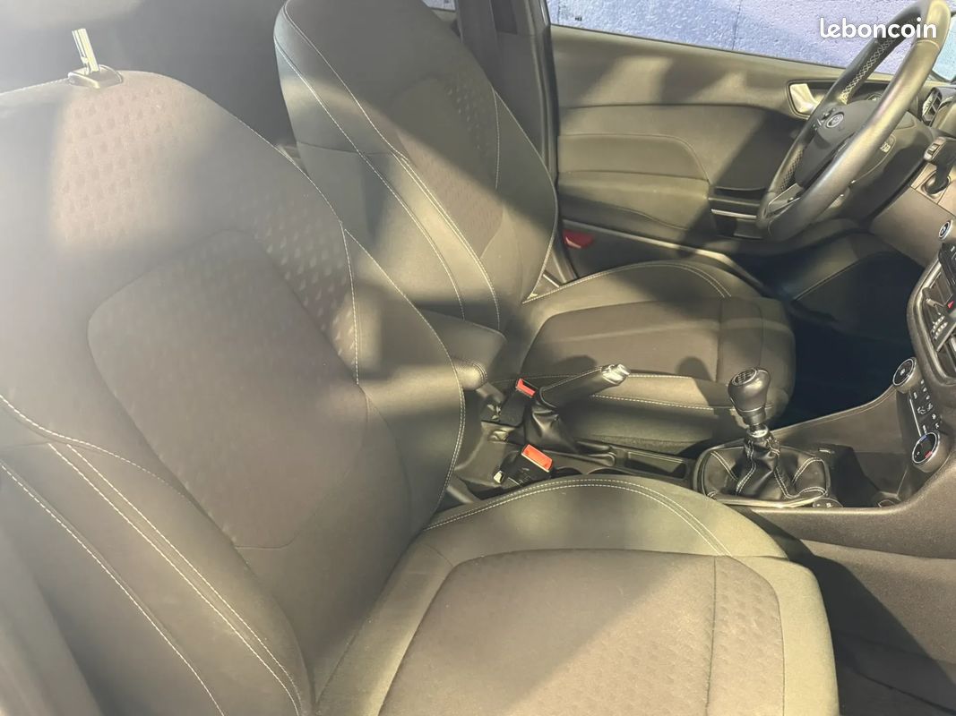 FORD Fiesta 1.0 100ch Titanium - 2019 - Suivi complet - CARPLAY - Bon état général (image 27)