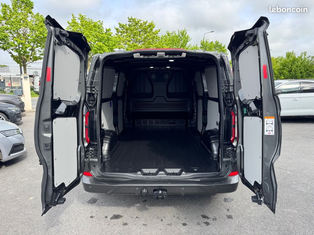 Ford TRANSIT CUSTOM 320 L2H1 2.0 TDCI 170CH BVA8 SPORT / 2 PORTES LATERALES / GARANTIE 5 ANS (image 14)