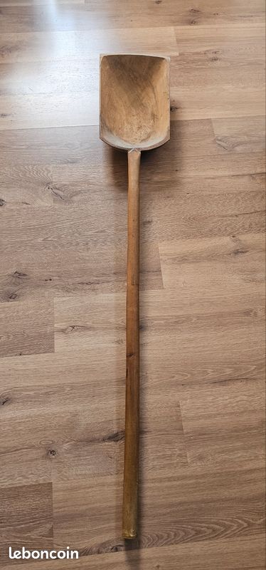 PELLE ALU AVEC MANCHE - | Matériels et produits agricoles