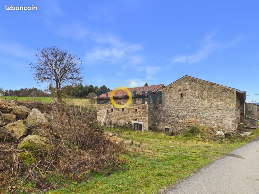 Maison 7 pièces 162 m² · à Usson-en-Forez · 162 m² · 249 000 €