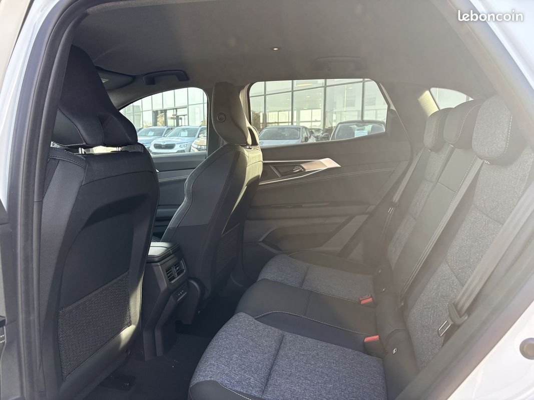 Renault AUSTRAL 1.2 E-TECH FULL HYBRID 200CH TECHNO - 25 (image 11)
