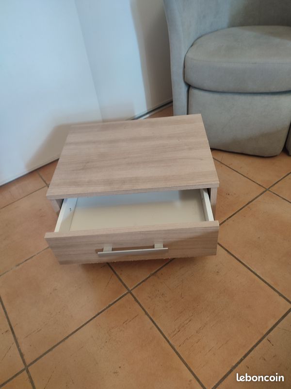 Table de chevet (image 2)