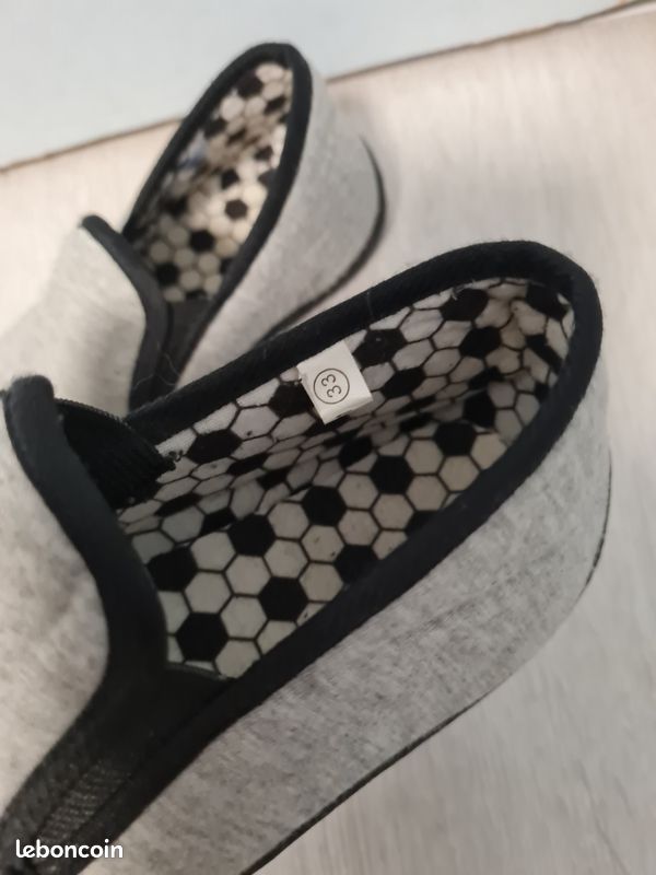 Chaussons "foot" P33 comme neufs (image 3)