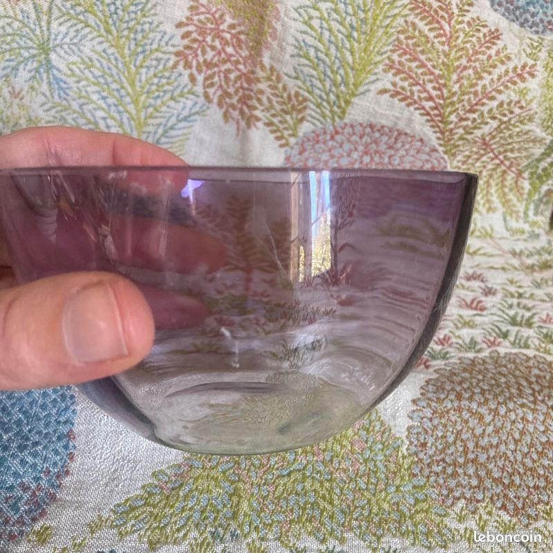 Coupelle rince doigt en cristal teinté mauve ancien, Lalique sûrement mais non signé (image 3)