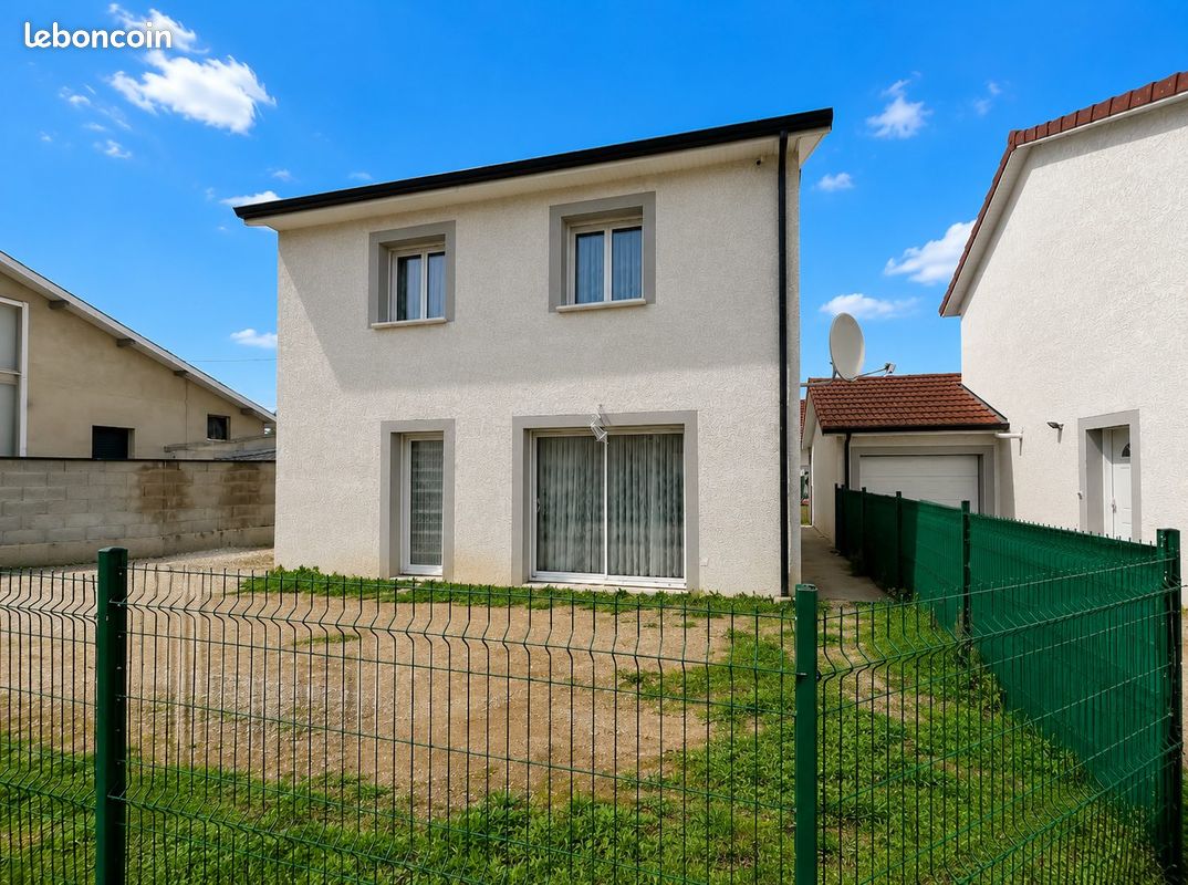 Maison 4 pièces 90 m² · à Pont-de-Chéruy · 90 m² · 250 000 €