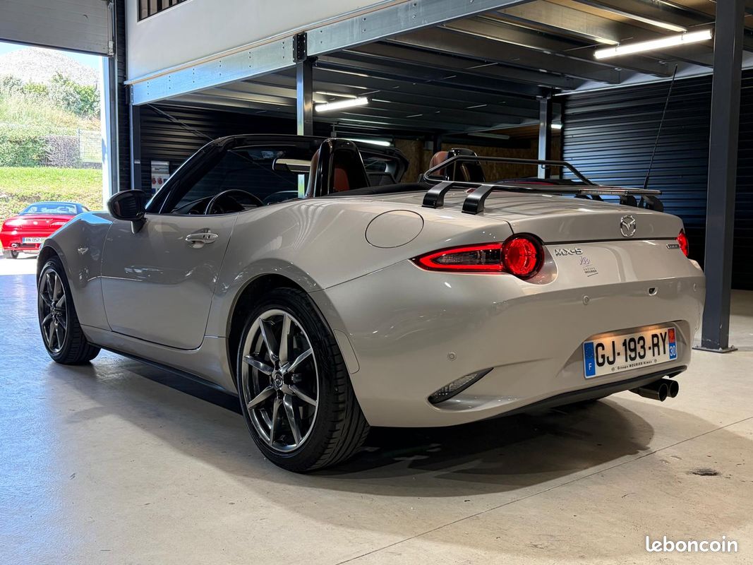 Mazda MX-5 ND ST 2.0 SKYACTIV-G 184 SELECTION - 1ERE MAIN - 2022 - Intérrieur Cognac - Porte bagage - CAMERA - CARPLAY (image 5)