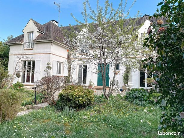 Maison 8 pièces 213 m²