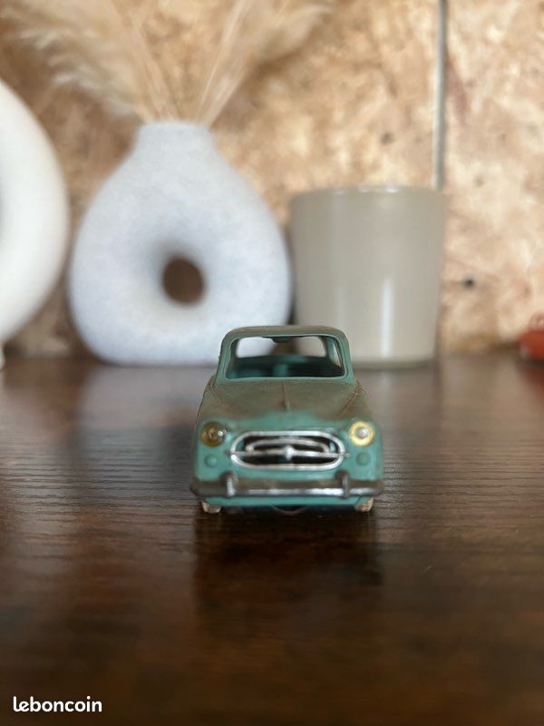 Peugeot 403 Norev Baby – 1/43 – Plastique Vert, Collection France – Occasion