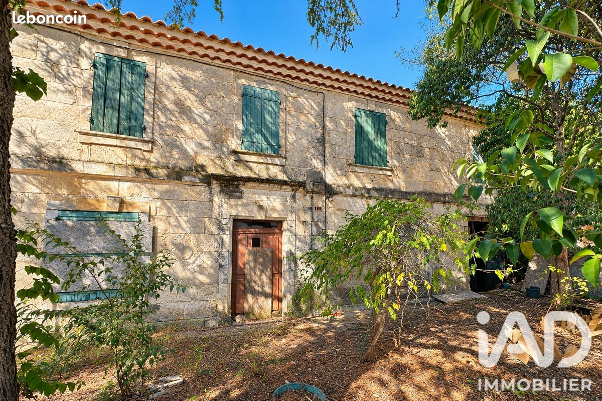 Maison 5 pièces 183 m² · à Garons · 183 m² · 214 000 €