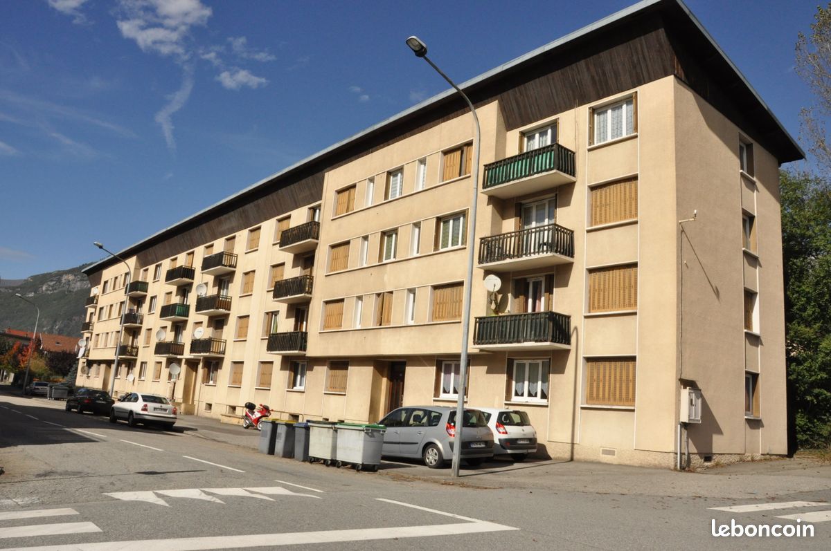 Appartement 3 pièces 55 m² · à Ugine · 55 m² · 483 €