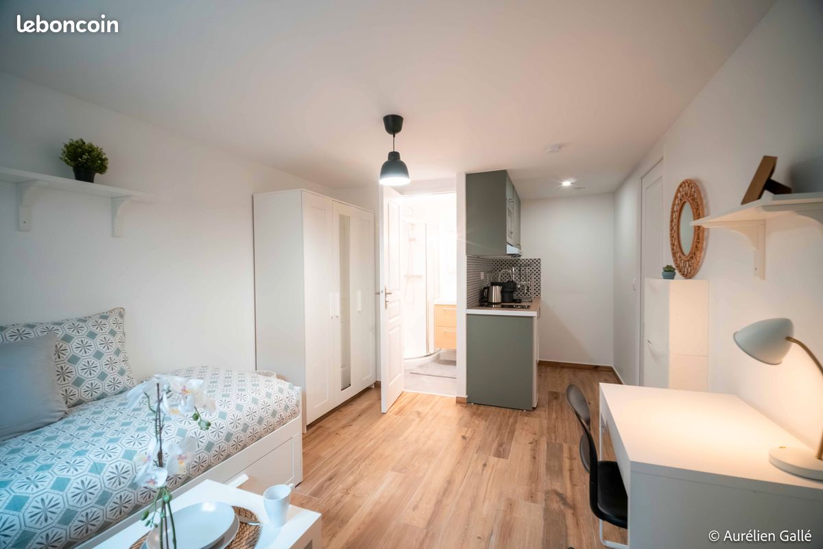 Maison a louer villeneuve-le-roi - 9 pièce(s) - 182 m2 - Surfyn