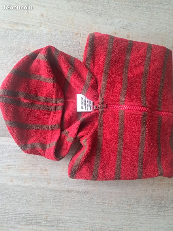 Gilet ZIPPÉ rouge avec Capuche - TAILLE 18MOIS (86cm) - (image 4)