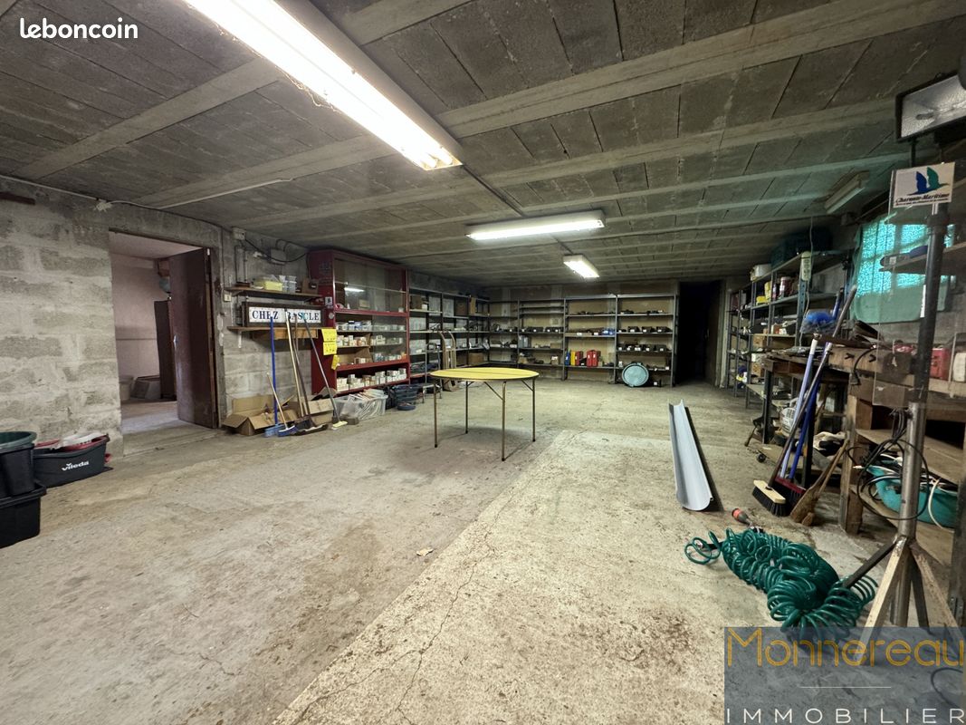 Maison 5 pièces 162 m² - Jonzac 17500 (image principale 9)