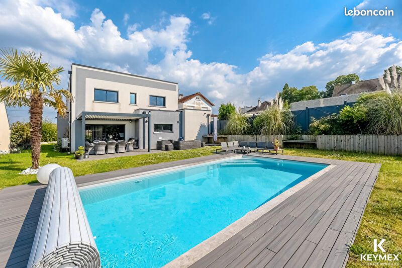 Maison 7 pièces 167 m² · à Domont · 167 m² · 850 000 €