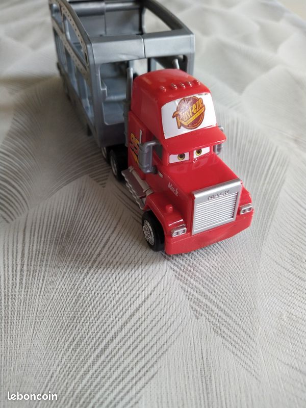Jouet. Camion Cars 3 Mack. Mattel Pixar (image 5)
