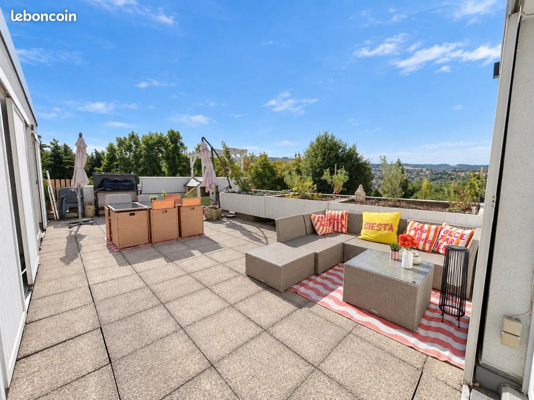 Appartement 5 pièces 104 m² · à Saint-Étienne · 104 m² · 194 900 €