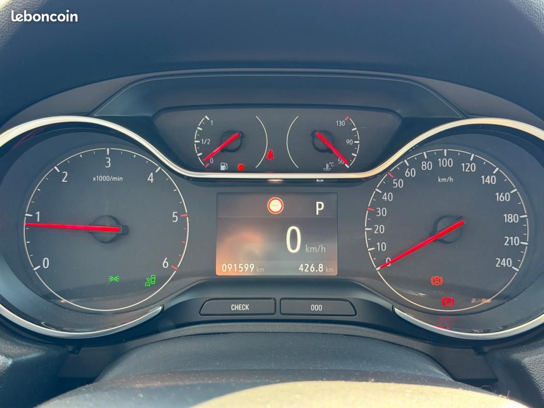 Opel Grandland X BUSINESS 1.5 Diesel 130 ch BVA6 Innovation (image 18)