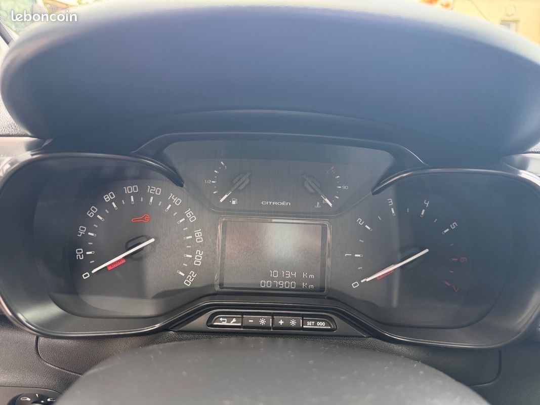 CITROEN C3 C3 PureTech 110 SS EAT6 Shine (image 16)