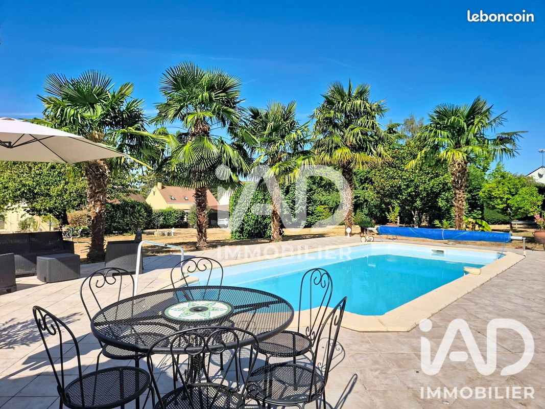 Maison 9 pièces 260 m² · à Rozay-en-Brie · 260 m² · 419 000 €