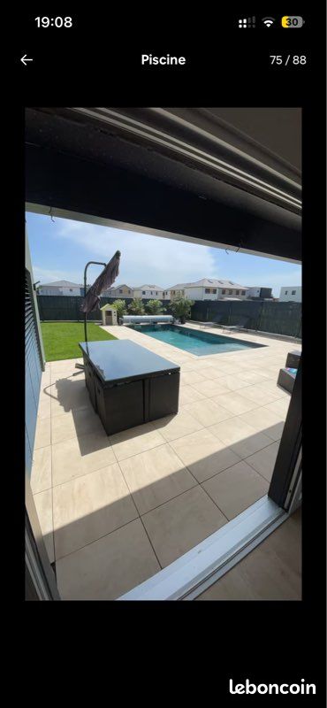 Maison contemporaine avec piscine (image 3)