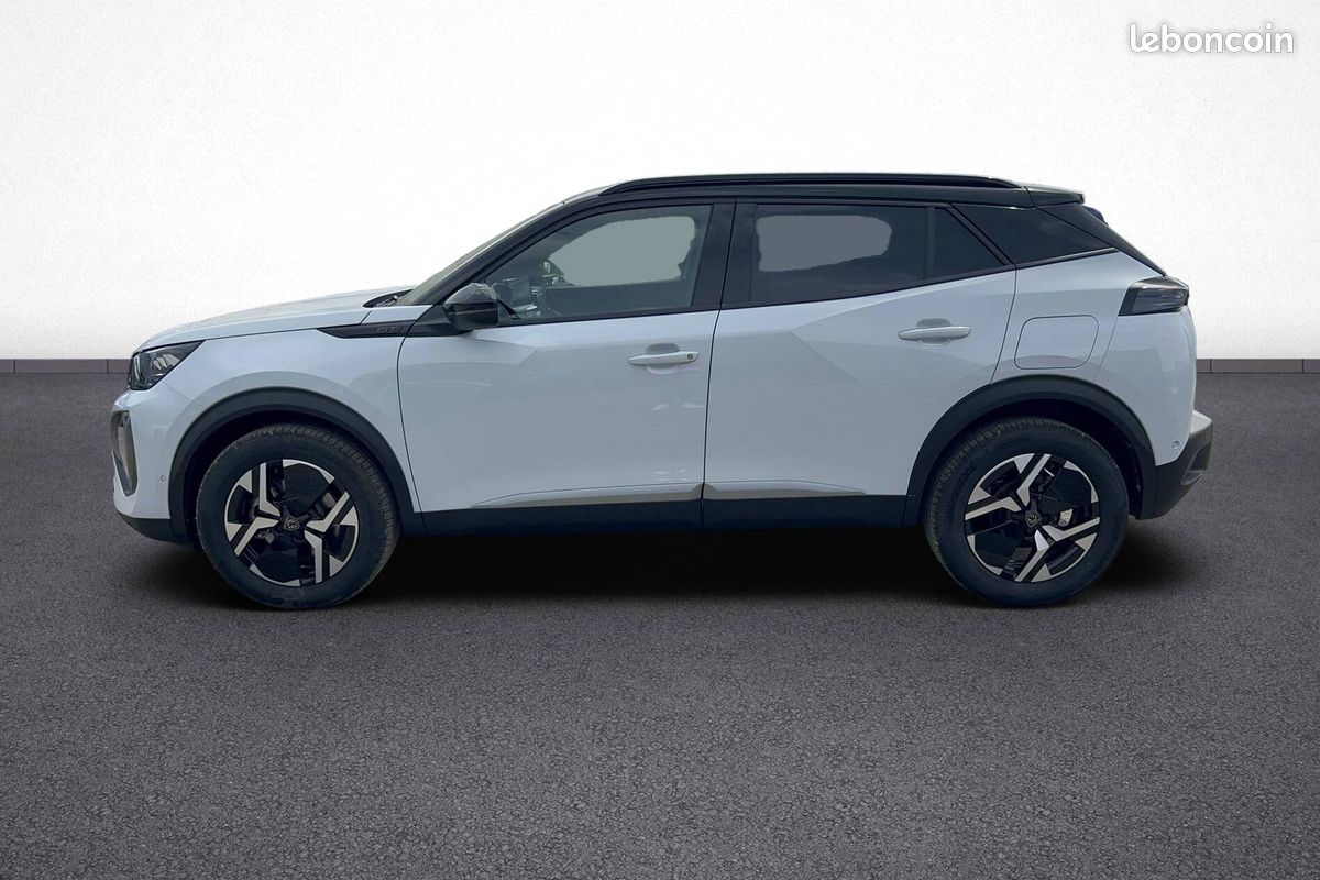 PEUGEOT 2008 Hybrid 145 e-DCS6 GT (image 3)