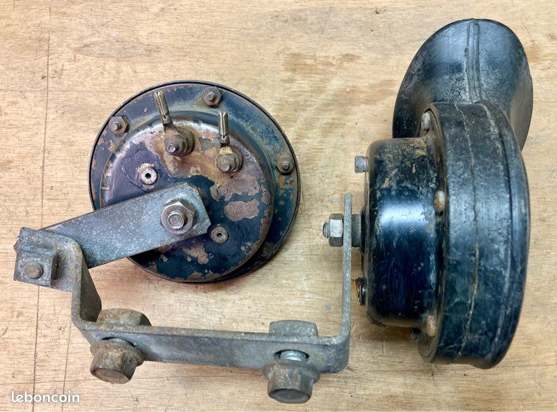 Duo Paire de Klaxons très Sanor et Seima très sonores Vintage (image 2)