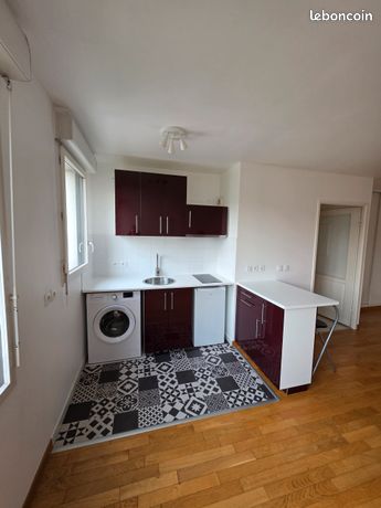 Studio 35 m² - Parking - St Cyr l'Ecole