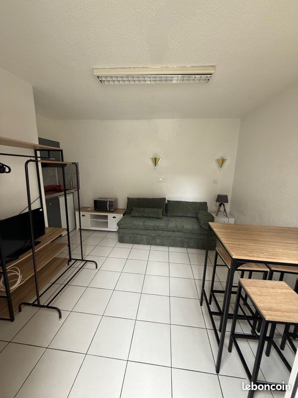 Appartement 1 pièce 17 m² · à Poitiers · 17 m² · 430 €