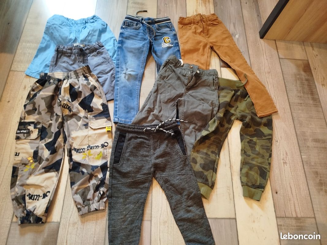 Lot de vêtements garçon taille 4 ans (image 4)