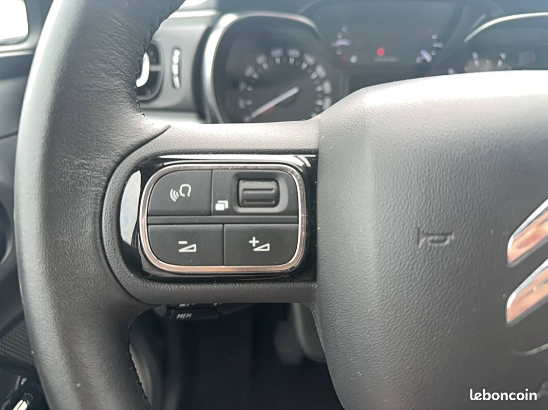 CITROEN C3 PureTech 110 S&S Feel (image 18)