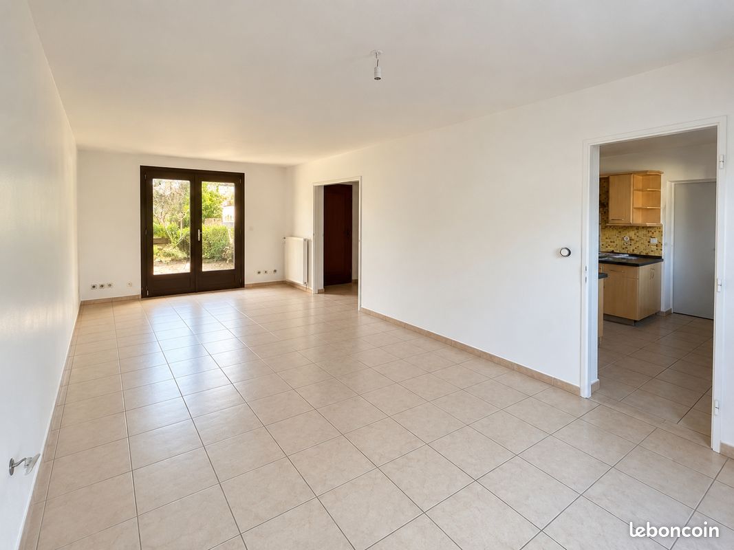 Maison 6 pièces 94 m² · à Lieusaint · 94 m² · 1 800 €/mois