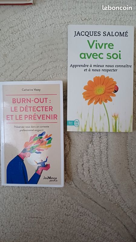 Lot 2 ouvrages Burn out + Vivre avec soi, se préserver / Vassey et Salomé (image 1)
