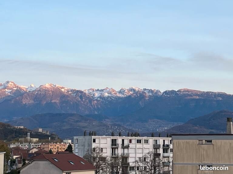 Appartement 5 pièces 82 m² · à Fontaine · 82 m² · 124 000 €