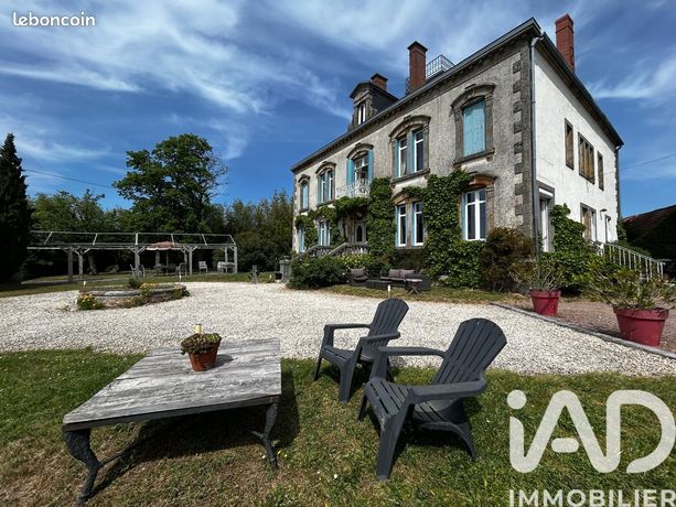 Propriété 10 pièces 385 m²