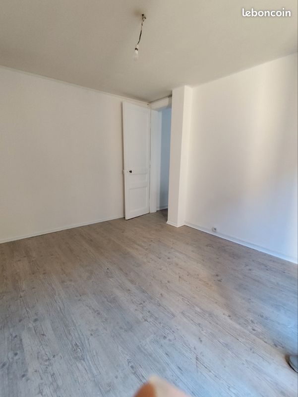 Appartement 3 pièces 40 m² · à Elbeuf · 40 m² · 490 €/mois