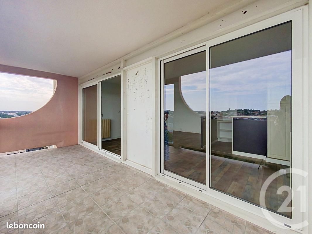 Appartement 4 pièces 77 m² · à Cholet · 77 m² · 720 €