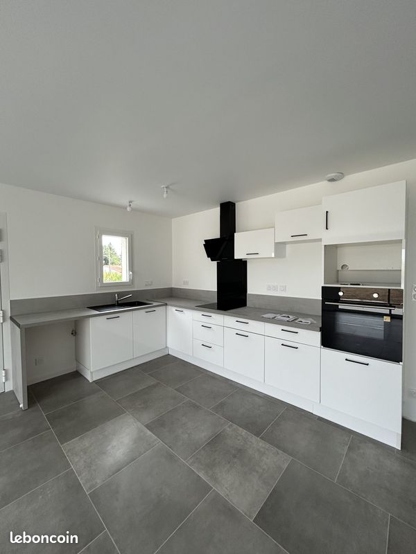 Maison 5 pièces 108 m² · à Soulignonne · 108 m² · 1 170 €/mois