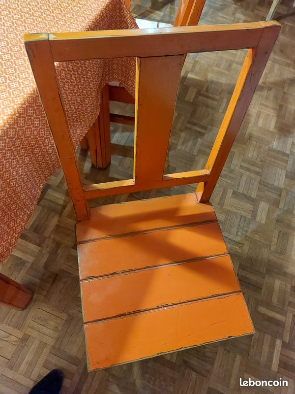 Vends lot de 6 chaises en bois exotique laqué (image 2)